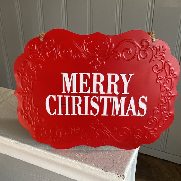 NWT Beautiful Holiday Red & White Merry Christmas Embossed Metal Decoration Sign - Picture 10 of 12